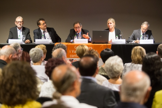 D'esquerra a dreta Pere Cladellas, Miquel Hernández-Bronchud, Josep Sánchez Toledo, Maria Teresa Coll i Josep Mayoral. Font: Xavier Solanas